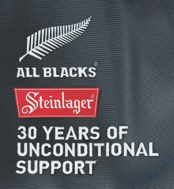 Unconditional supporters of the All Blacks