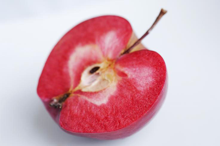 Turkey: Red fleshed apple patented