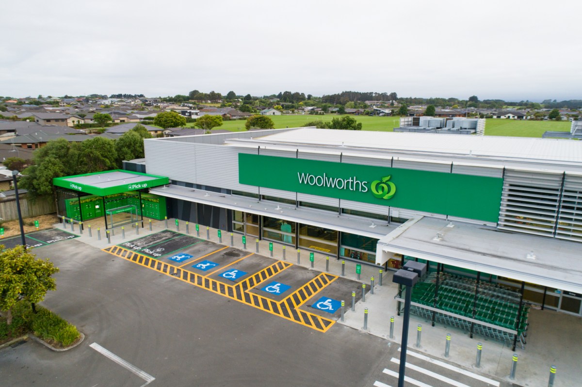 Fresh or Free guarantee as Woolworths officially launches in NZ